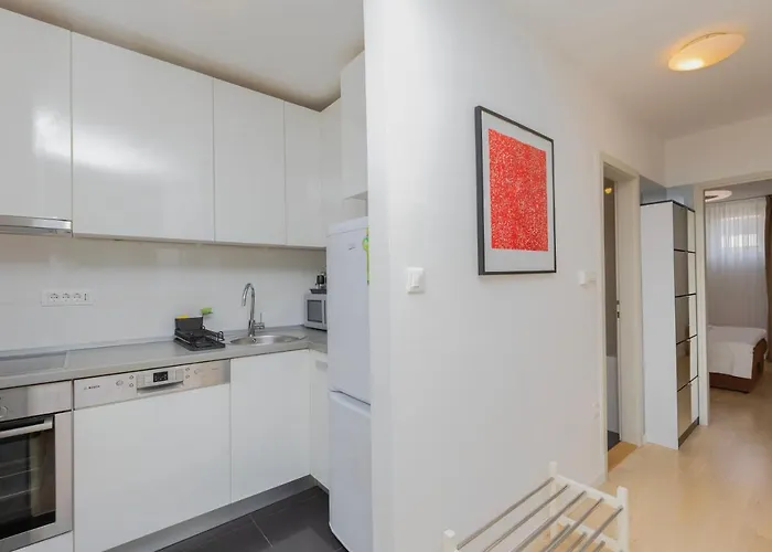 Lejlighed Saluti Near Old Town With Sea View&parking *