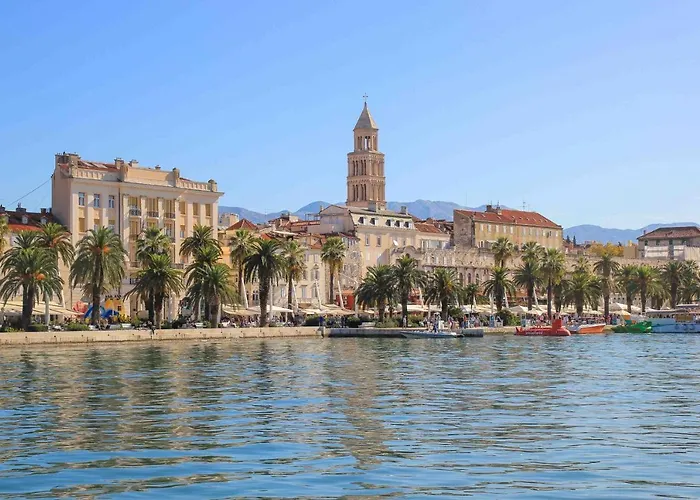 Saluti Near Old Town With Sea View&parking Split